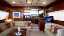 Santana IV of Plymouth -  Salon